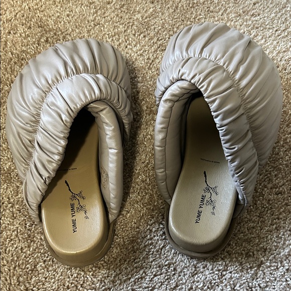 Yume Yume | Women's Taupe Quilted Slip-On Shoes | size 40 - Picture 5 of 16